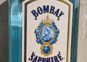 BOMBAY SAPPHIRE Gin 0,7l 40%