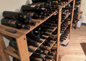 🍷 NA PREDAJ – VEĽKÁ ZBIERKA VÍN – cca 280 FLIAŠ